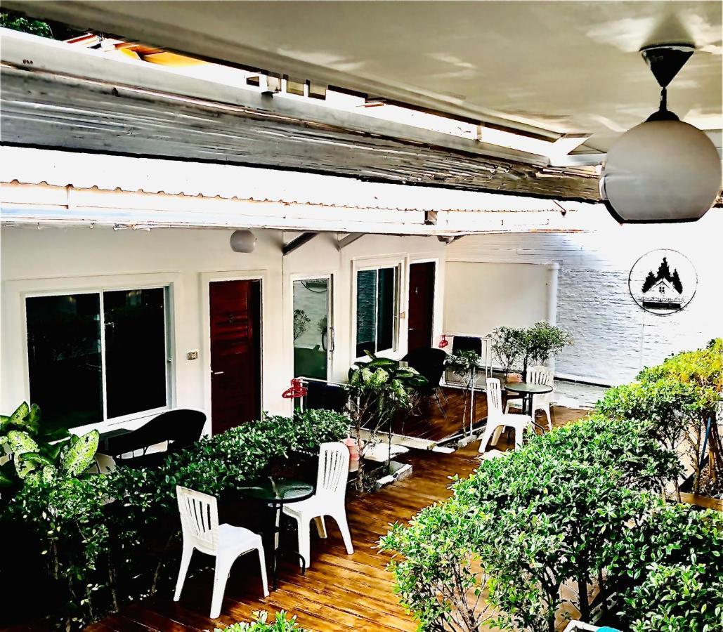 Koh Larn White House Hotel Екстериор снимка