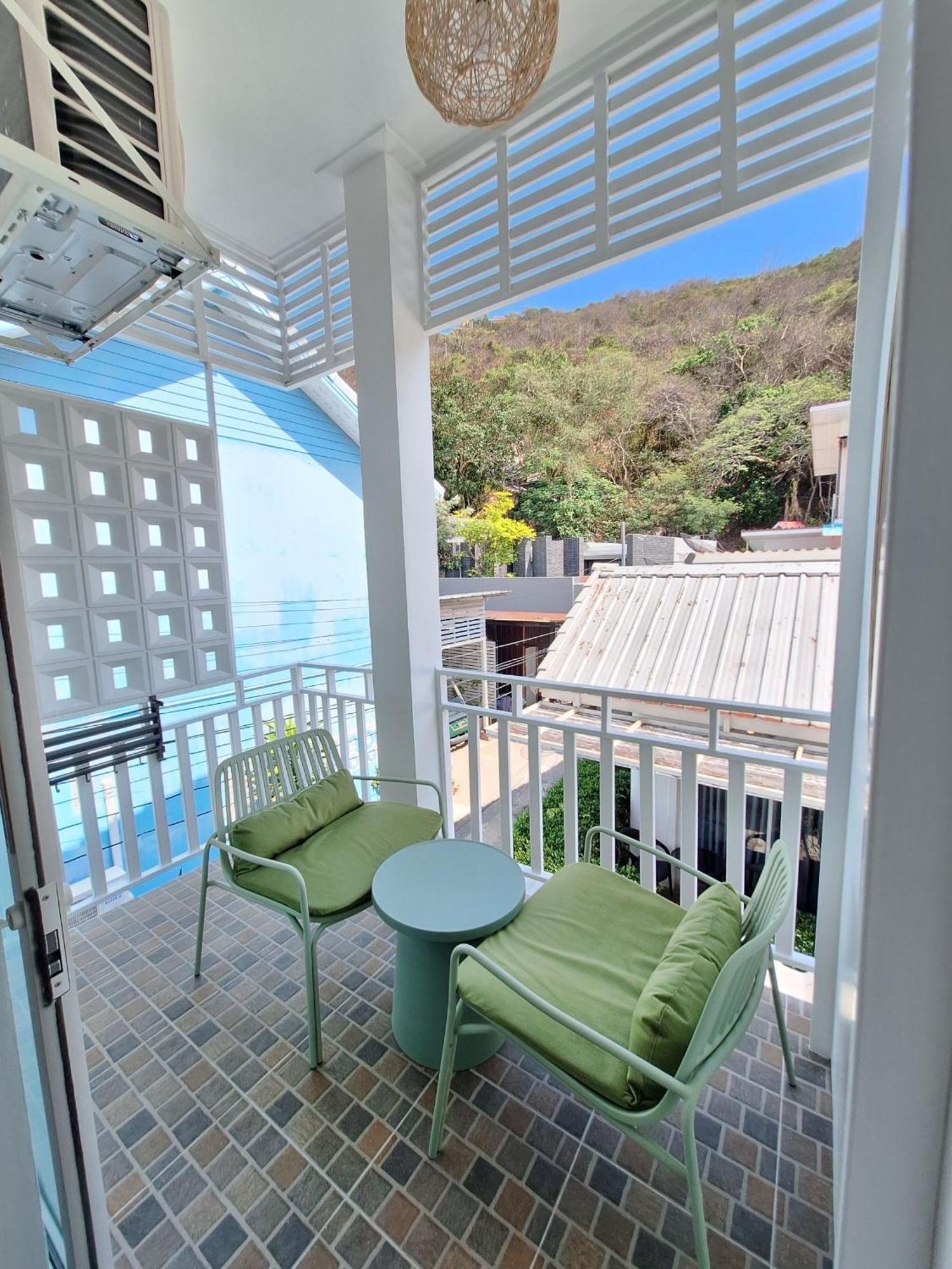 Koh Larn White House Hotel Екстериор снимка
