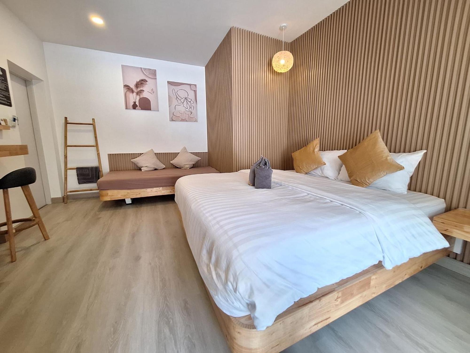 Koh Larn White House Hotel Екстериор снимка
